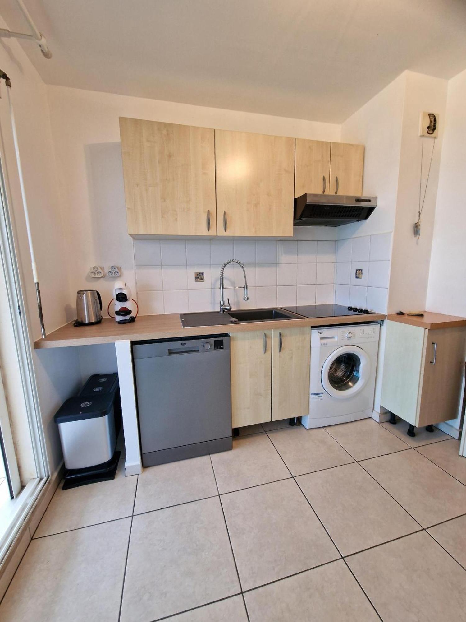 Appartement Villa Sur Le Toit, Vue Mer Saint-Gilles Les Bains Exterior photo
